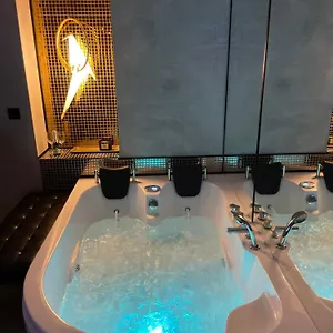  Apartment Z Jacuzzi W Sercu Krakowa
